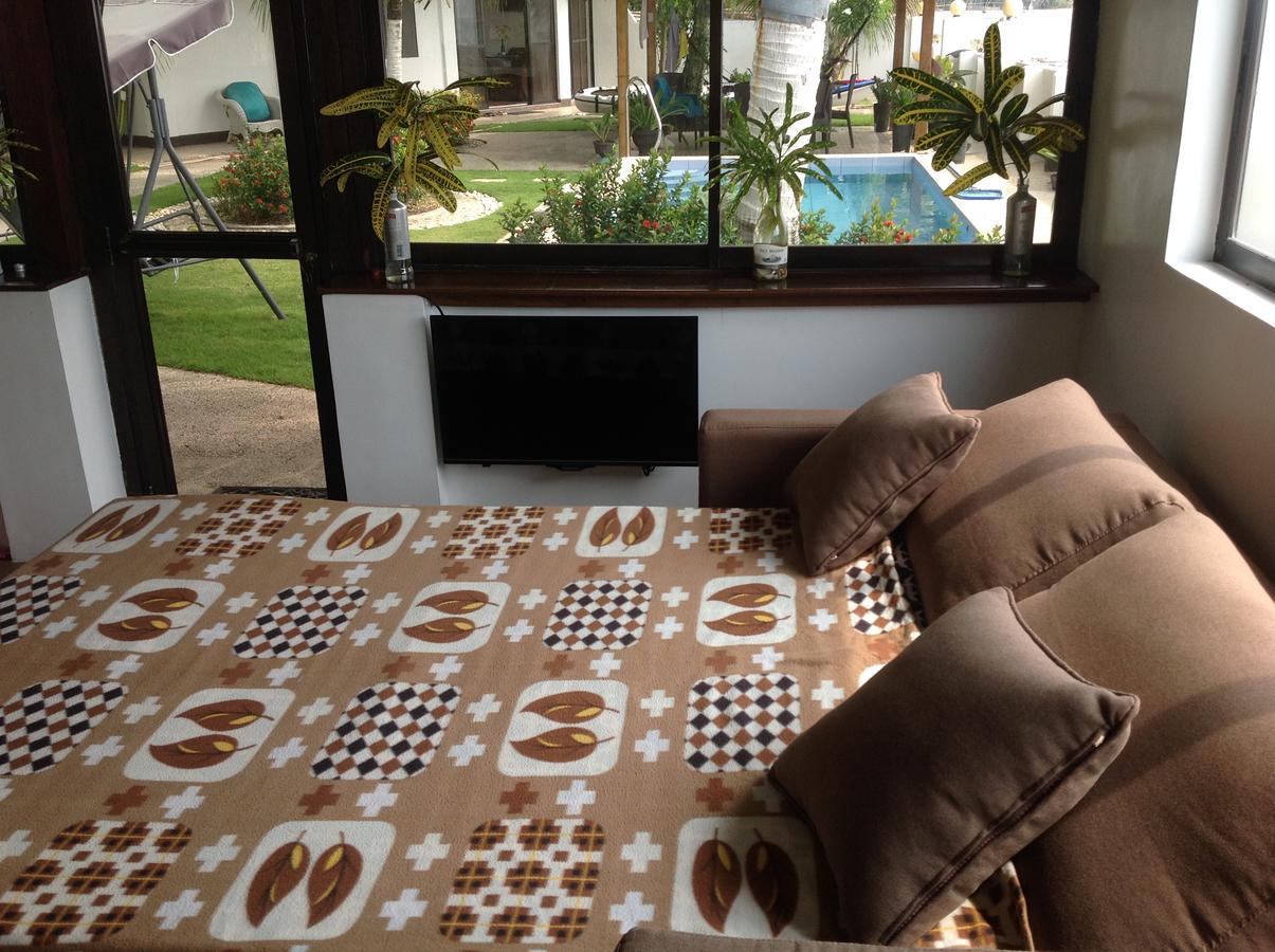 Bamboo Beachhouse Dormitory Garcia Hernandez Экстерьер фото