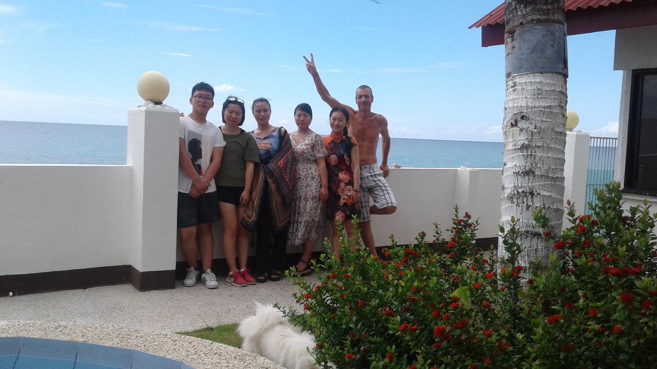 Bamboo Beachhouse Dormitory Garcia Hernandez Экстерьер фото